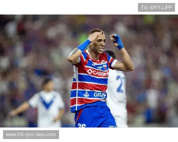 伊朗队前锋洛佩斯在巴黎奥运会上表现出色，洛佩斯转会